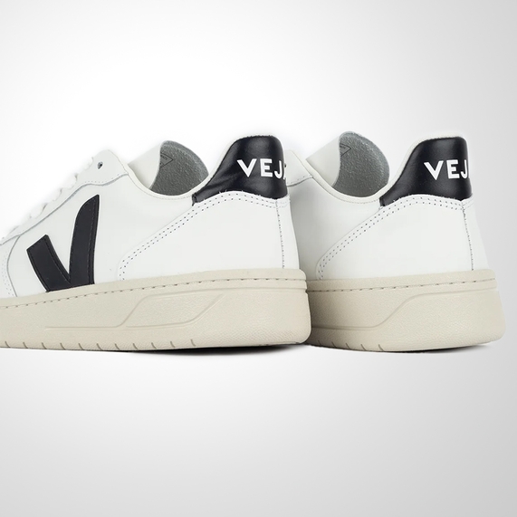 TÊNIS VEJA V-10 COURO EXTRA WHITE BLACK