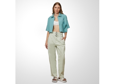 CALÇA FEMININA SARJA COS LARGO COM FIVELAS VERDE ANIMALE