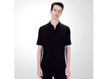 CAMISA MASCULINA MANGA CURTA EM MALHA HOMEMEETING PRETA RICARDO ALMEIDA