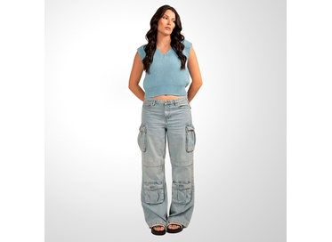 COLETE FEMININO EM TRICOT AZUL PADRÃO