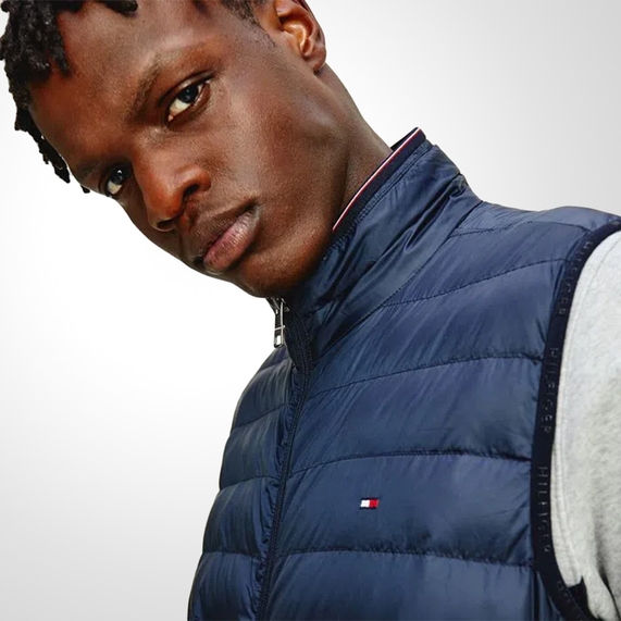 COLETE ACOLCHOADO EMBALÁVEL E TÉRMICO MARINHO TOMMY HILFIGER